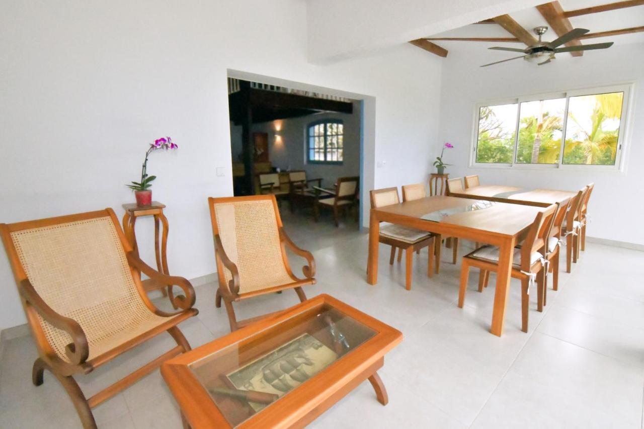 Le Jacaranda Du Guillaume Bed & Breakfast Le Guillaume Ngoại thất bức ảnh